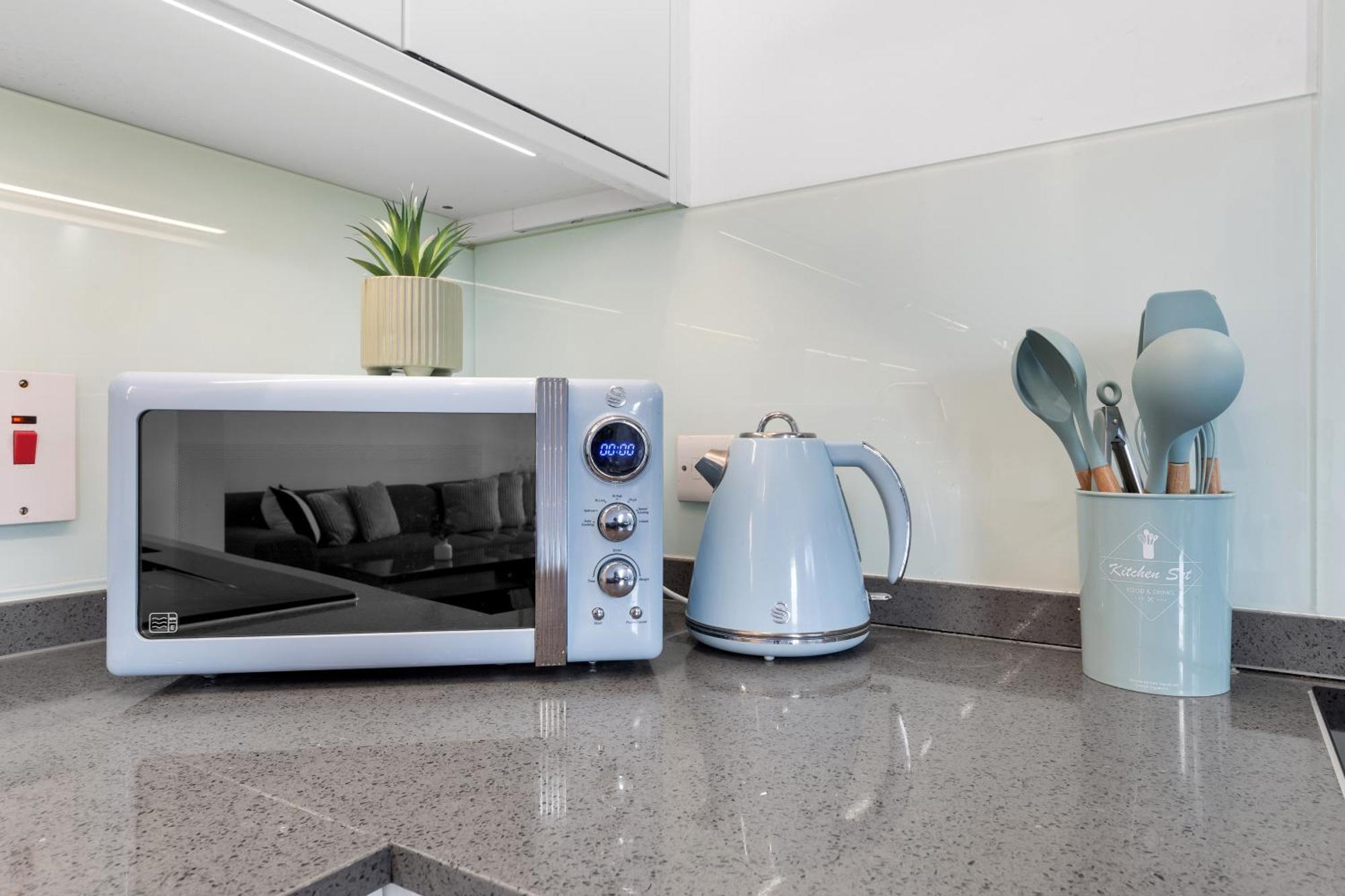 Luxury 4 Bedroom Flat With Stunning Shard View From Terrace In Central London! Next To Station, Sleeps 9 Exterior foto