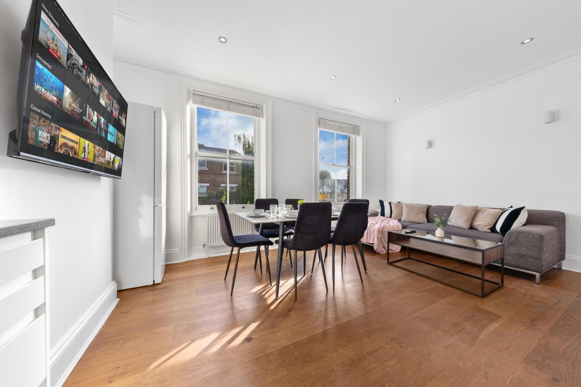 Luxury 4 Bedroom Flat With Stunning Shard View From Terrace In Central London! Next To Station, Sleeps 9 Exterior foto
