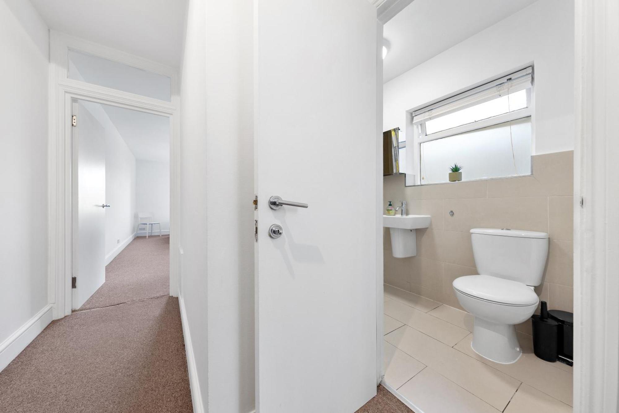Luxury 4 Bedroom Flat With Stunning Shard View From Terrace In Central London! Next To Station, Sleeps 9 Exterior foto