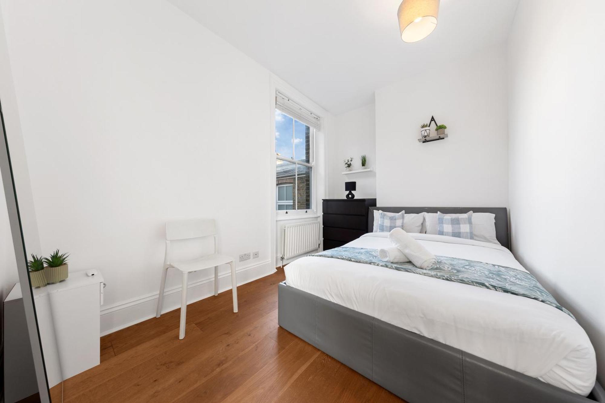Luxury 4 Bedroom Flat With Stunning Shard View From Terrace In Central London! Next To Station, Sleeps 9 Exterior foto