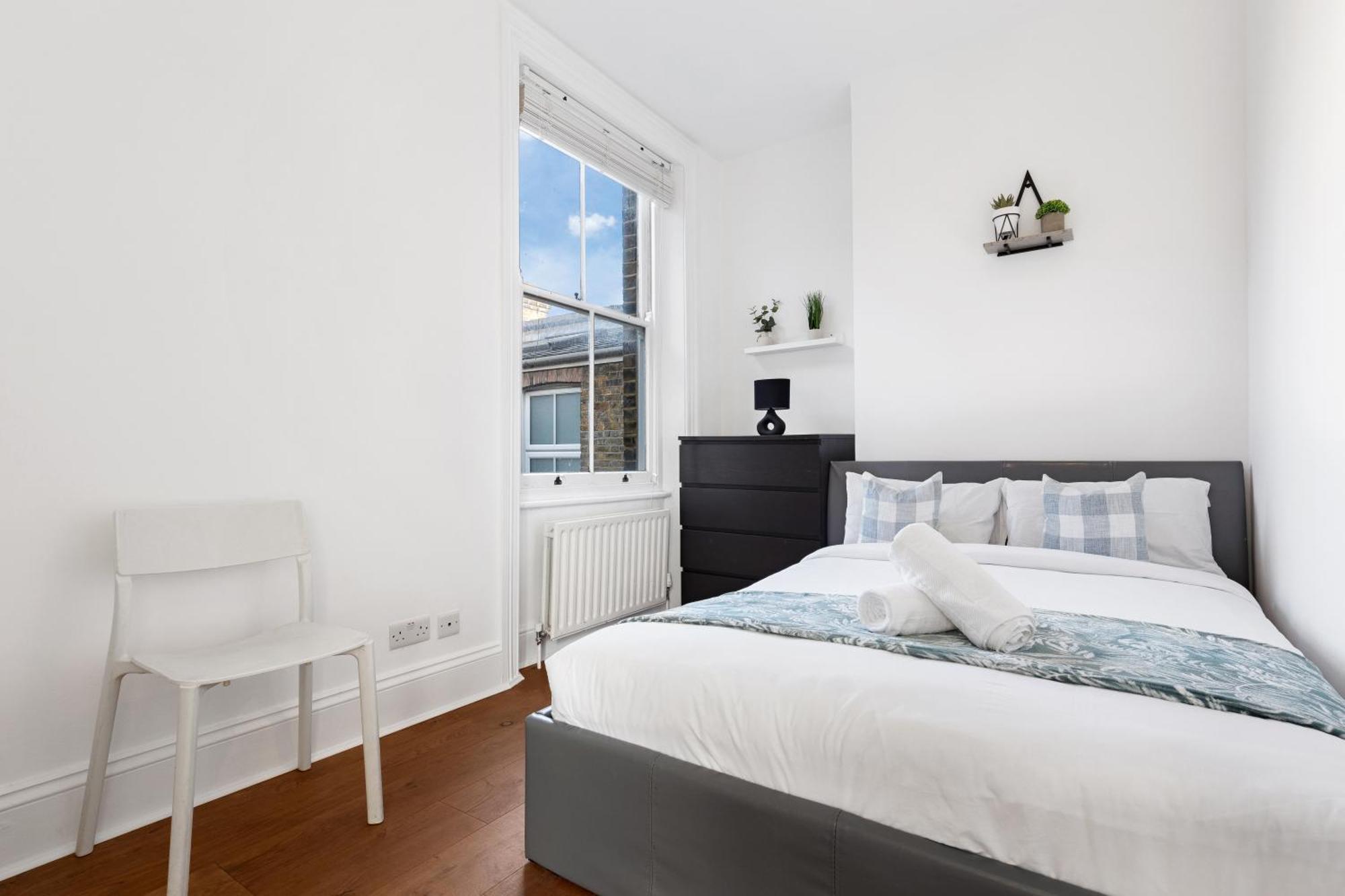 Luxury 4 Bedroom Flat With Stunning Shard View From Terrace In Central London! Next To Station, Sleeps 9 Exterior foto